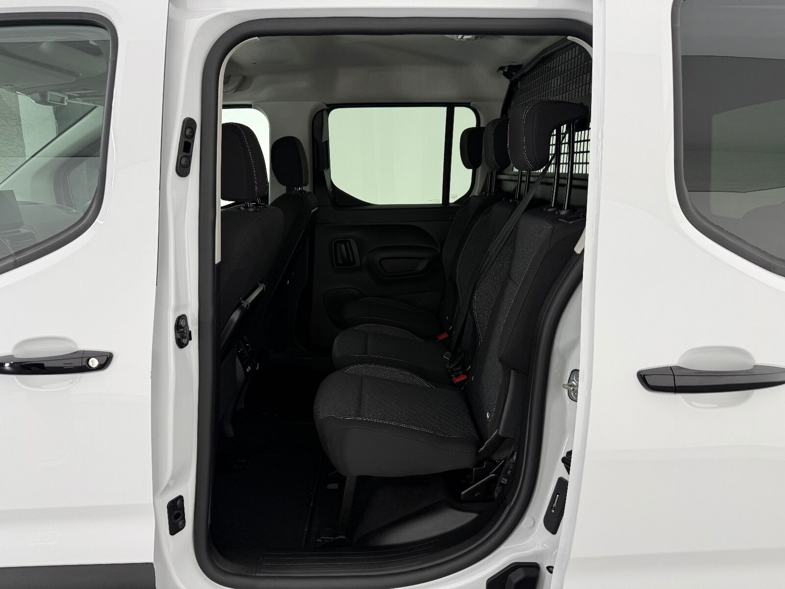 Peugeot Rifter 1.5 BlueHDI Allure EAT8 - 2026 - Detay