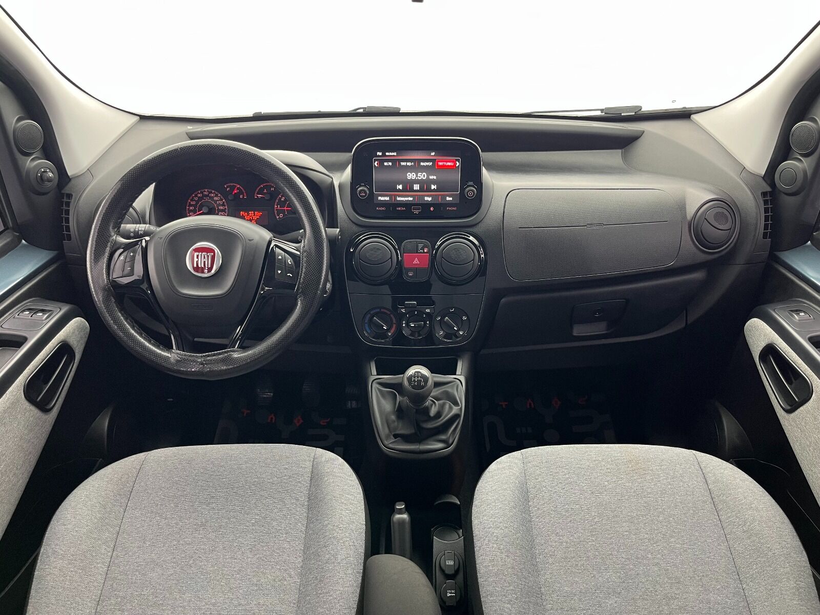 Fiat Fiorino Combi 1.4 Eko Safeline - 2023 - Detay