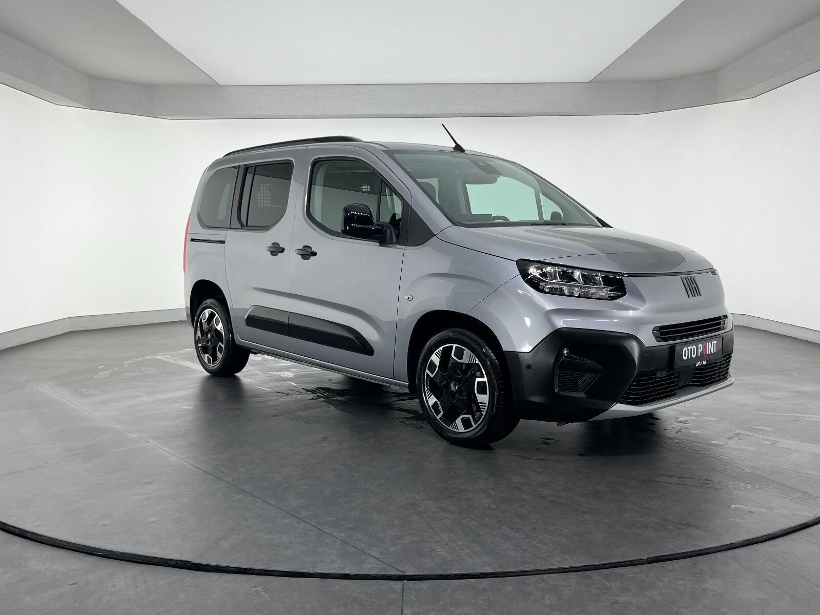 Fiat Doblo Combi 1.5 BlueHDI Premio Plus Otomatik - 2025 - Detay