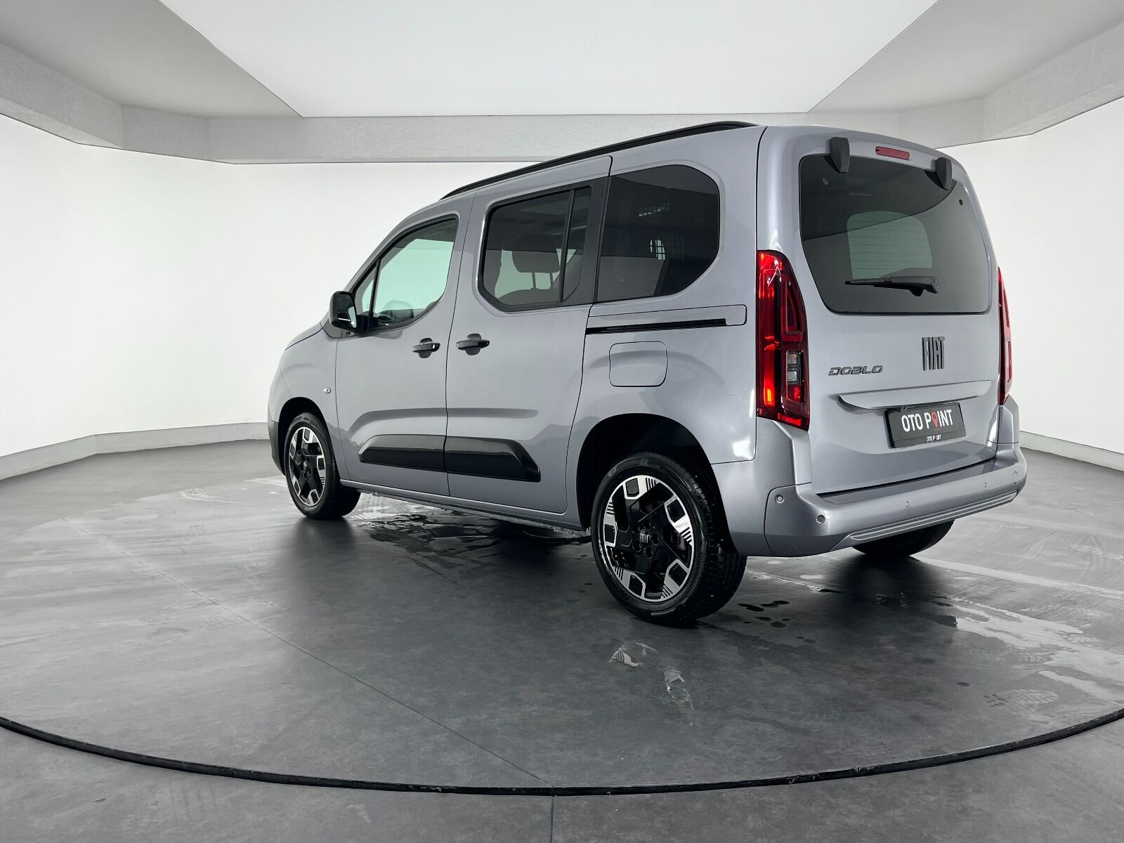 Fiat Doblo Combi 1.5 BlueHDI Premio Plus Otomatik - 2025 - Detay