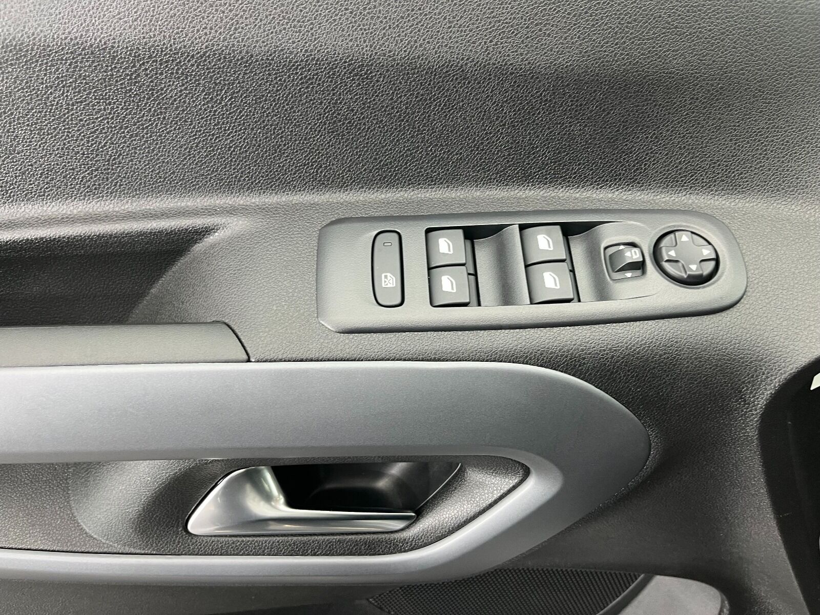 Fiat Doblo Combi 1.5 BlueHDI Premio Plus Otomatik - 2025 - Detay