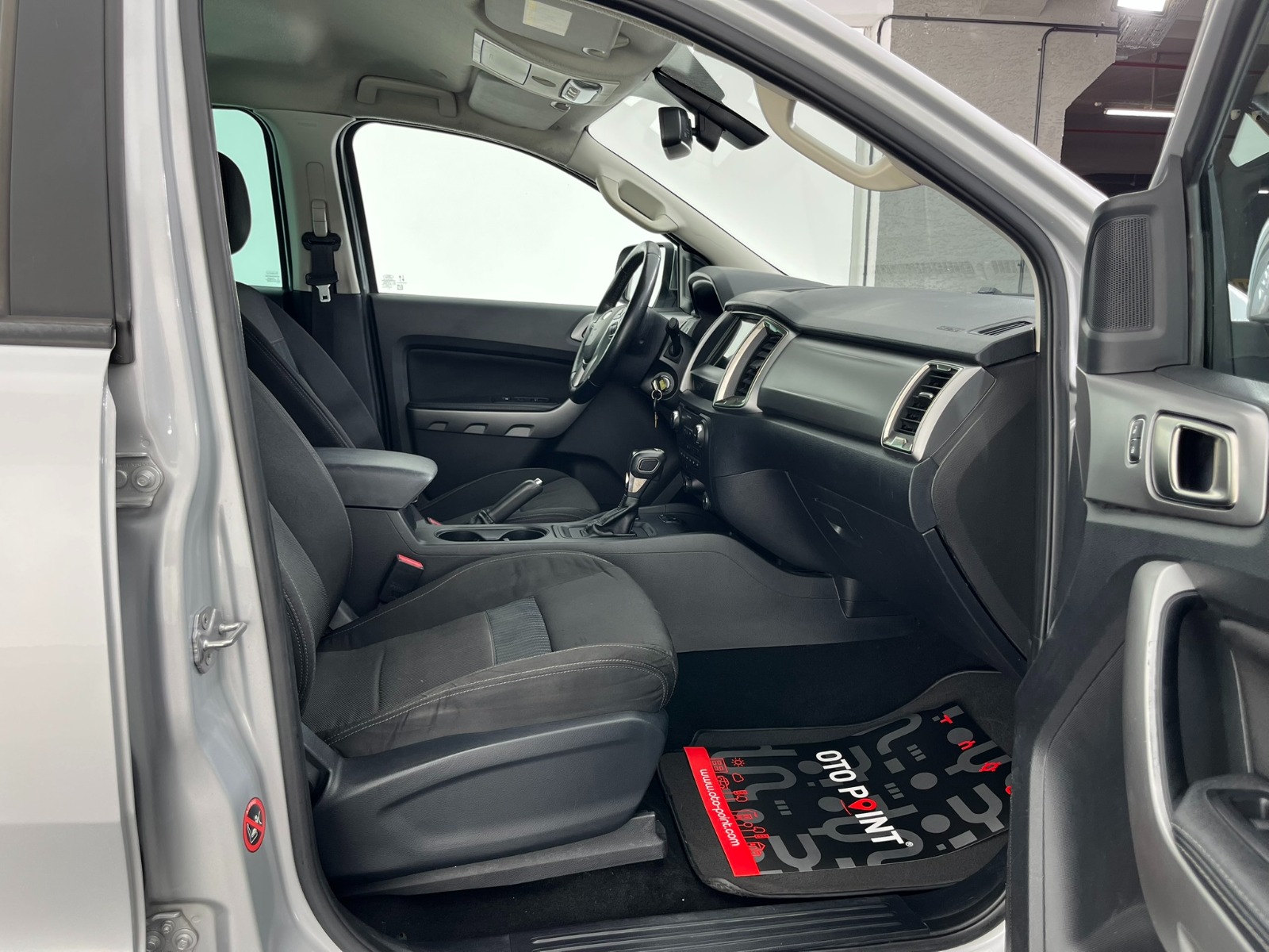 Ford Ranger Çift Kabin Pick-Up 2.0 EcoBlue 4x4 XLT Otomatik - 2021 - Detay