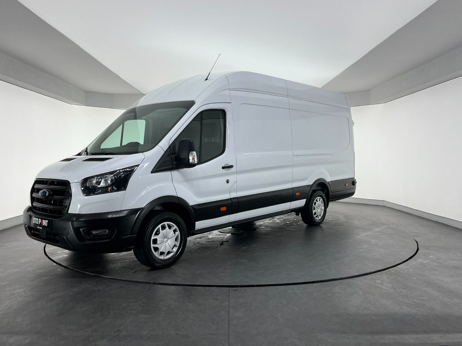 Ford Transit 350 E - 2024 - Detay