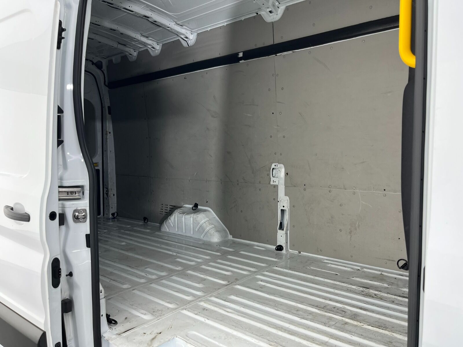 Ford Transit 350 E - 2024 - Detay