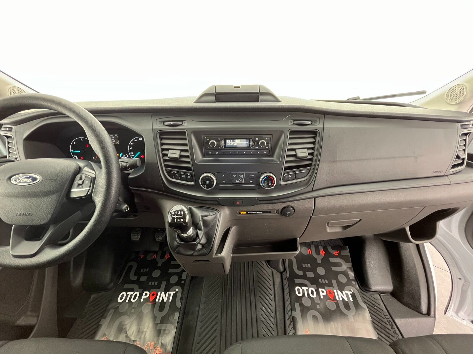 Ford Transit 350 E - 2024 - Detay