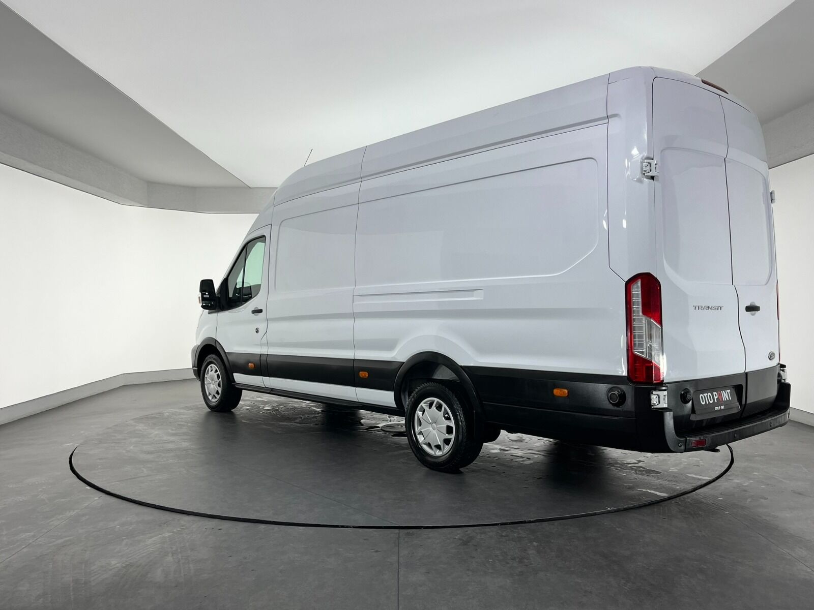 Ford Transit 350 E - 2024 - Detay