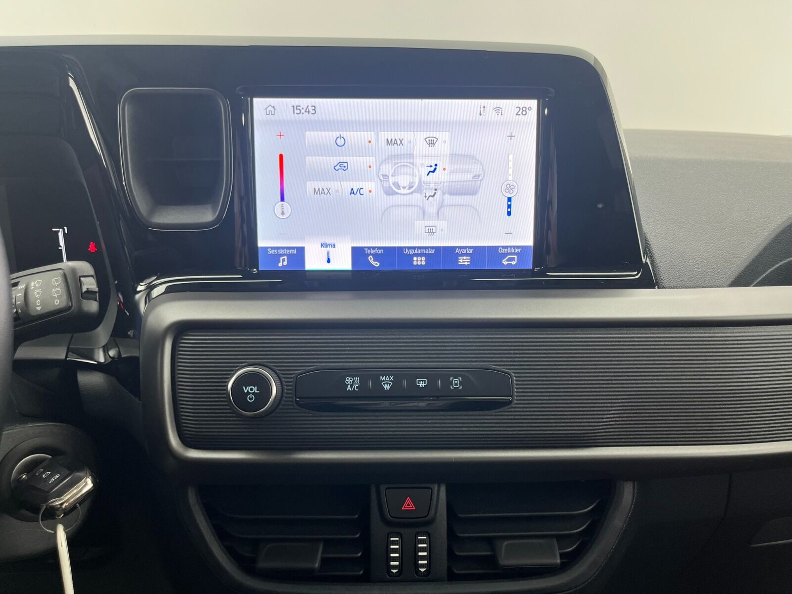 Ford Tourneo Courier Kombi 1.5 EcoBlue Deluxe - 2024 - Detay