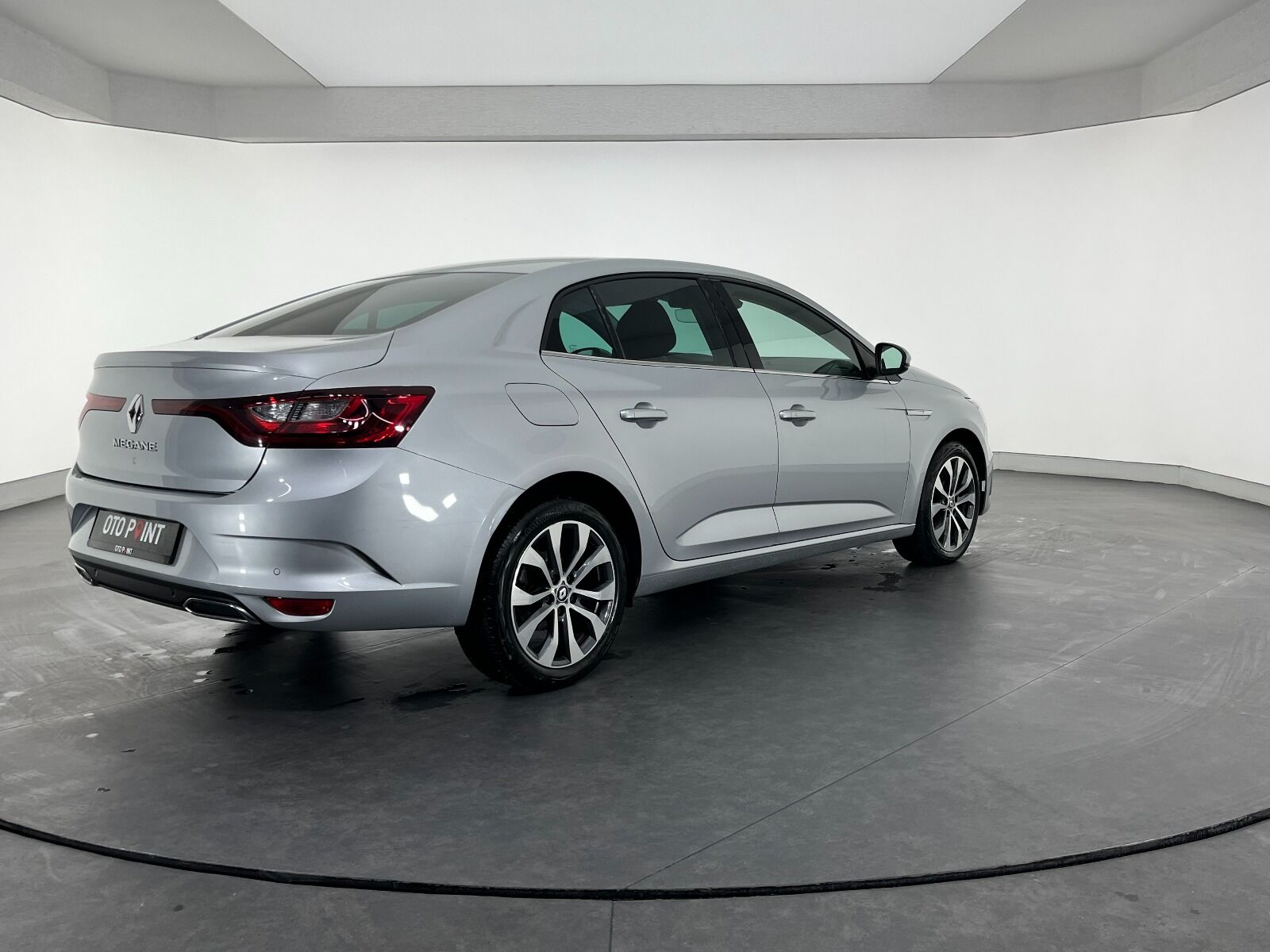 Renault Megane Sedan 1.5 Blue DCI Icon EDC - 2024 - Detay