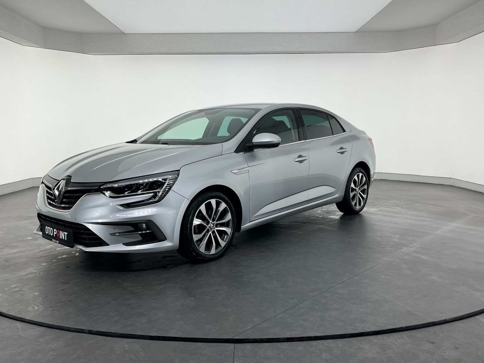 Renault Megane Sedan 1.5 Blue DCI Icon EDC - 2024 - Detay