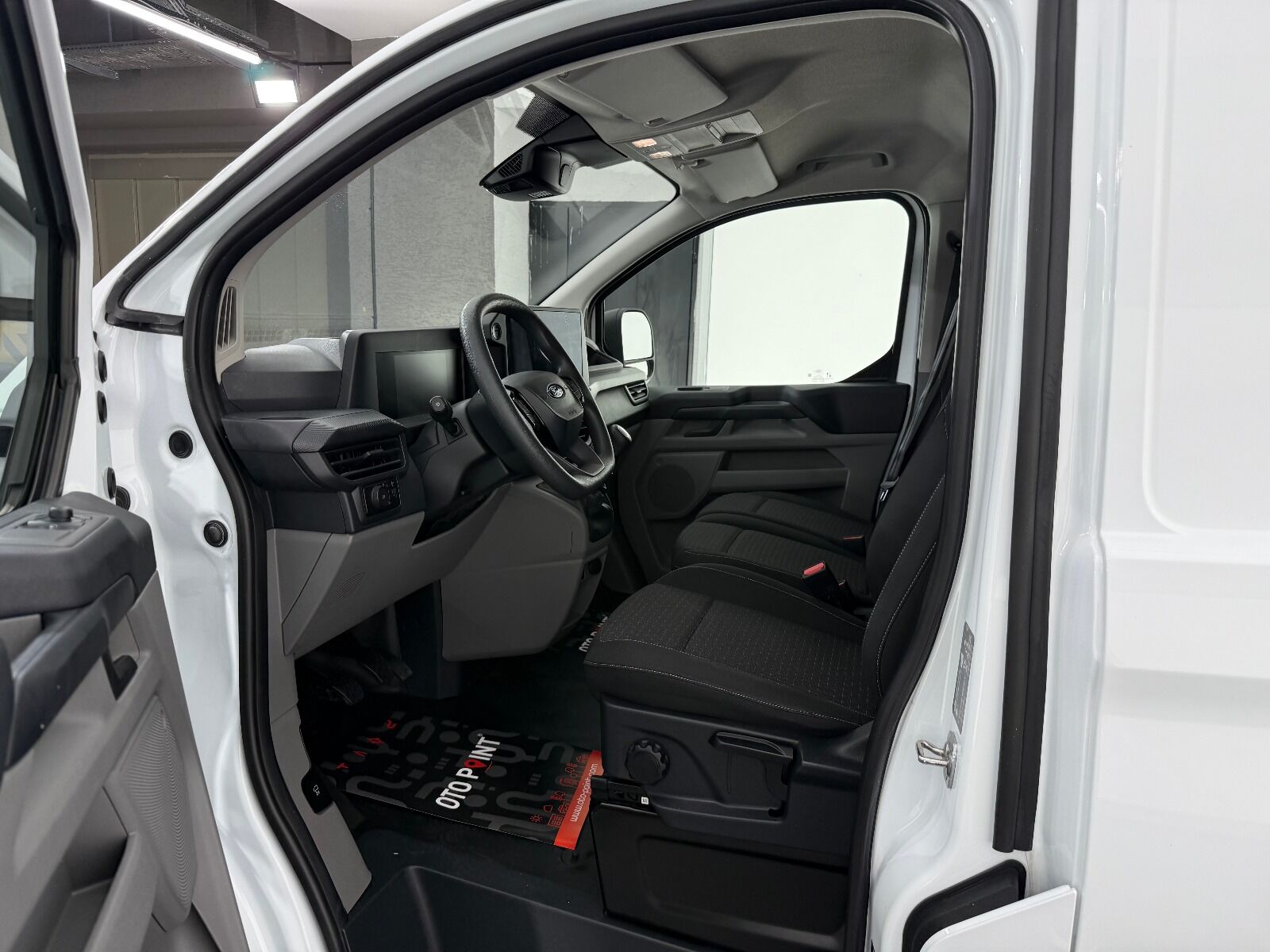 Ford Transit Custom 2.0 EcoBlue TDCi UPG 320 S Trend - 2023 - Detay