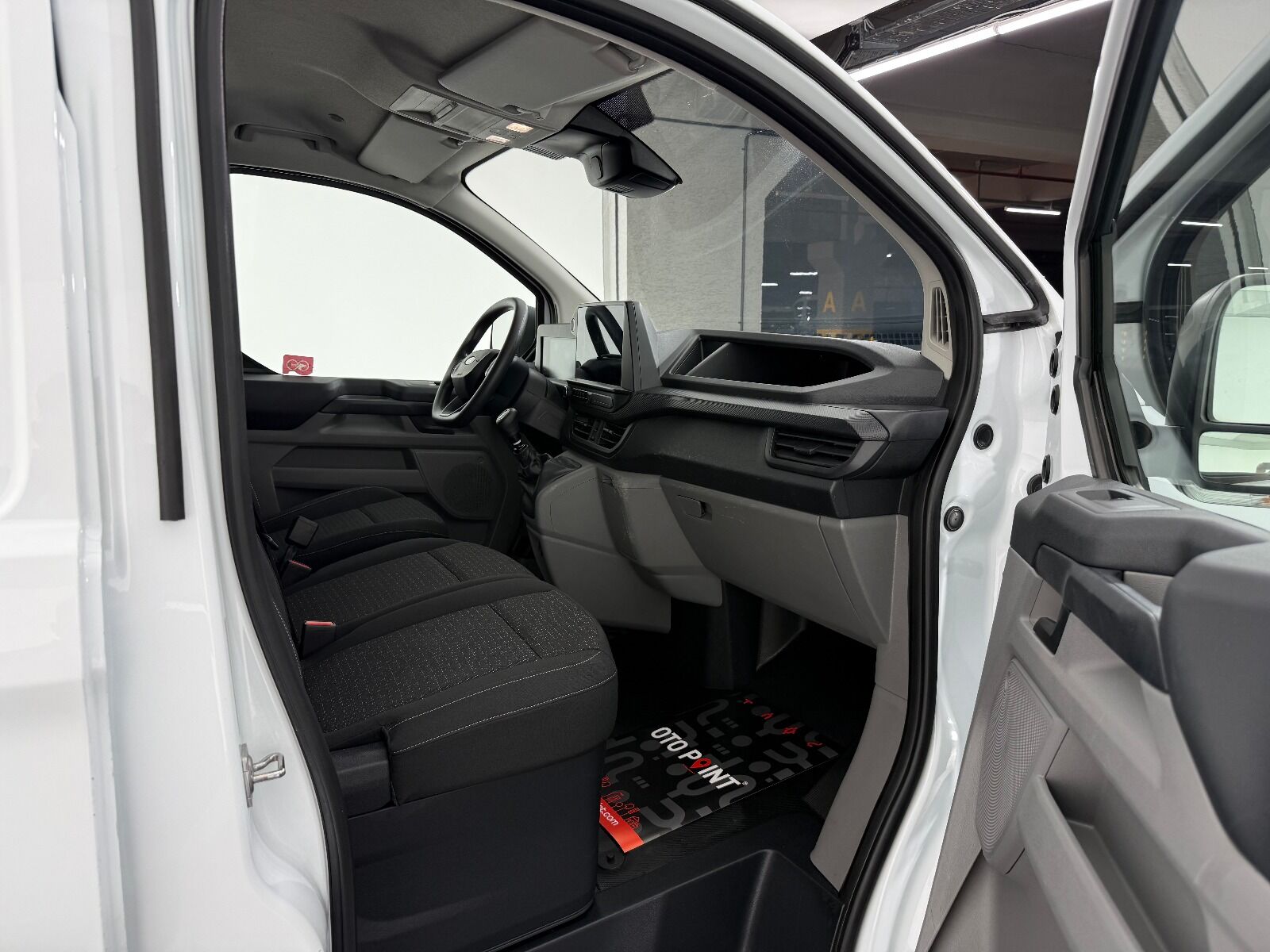 Ford Transit Custom 2.0 EcoBlue TDCi UPG 320 S Trend - 2023 - Detay