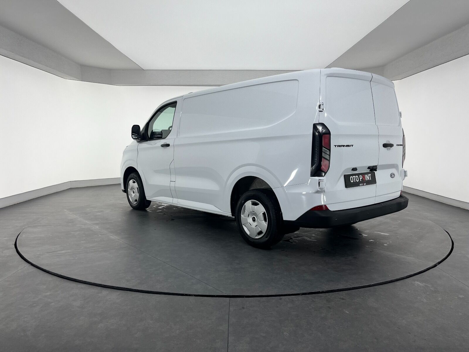 Ford Transit Custom Van 2.0 EcoBlue Upgrade 320 S Deluxe Otomatik - 2023 - Detay