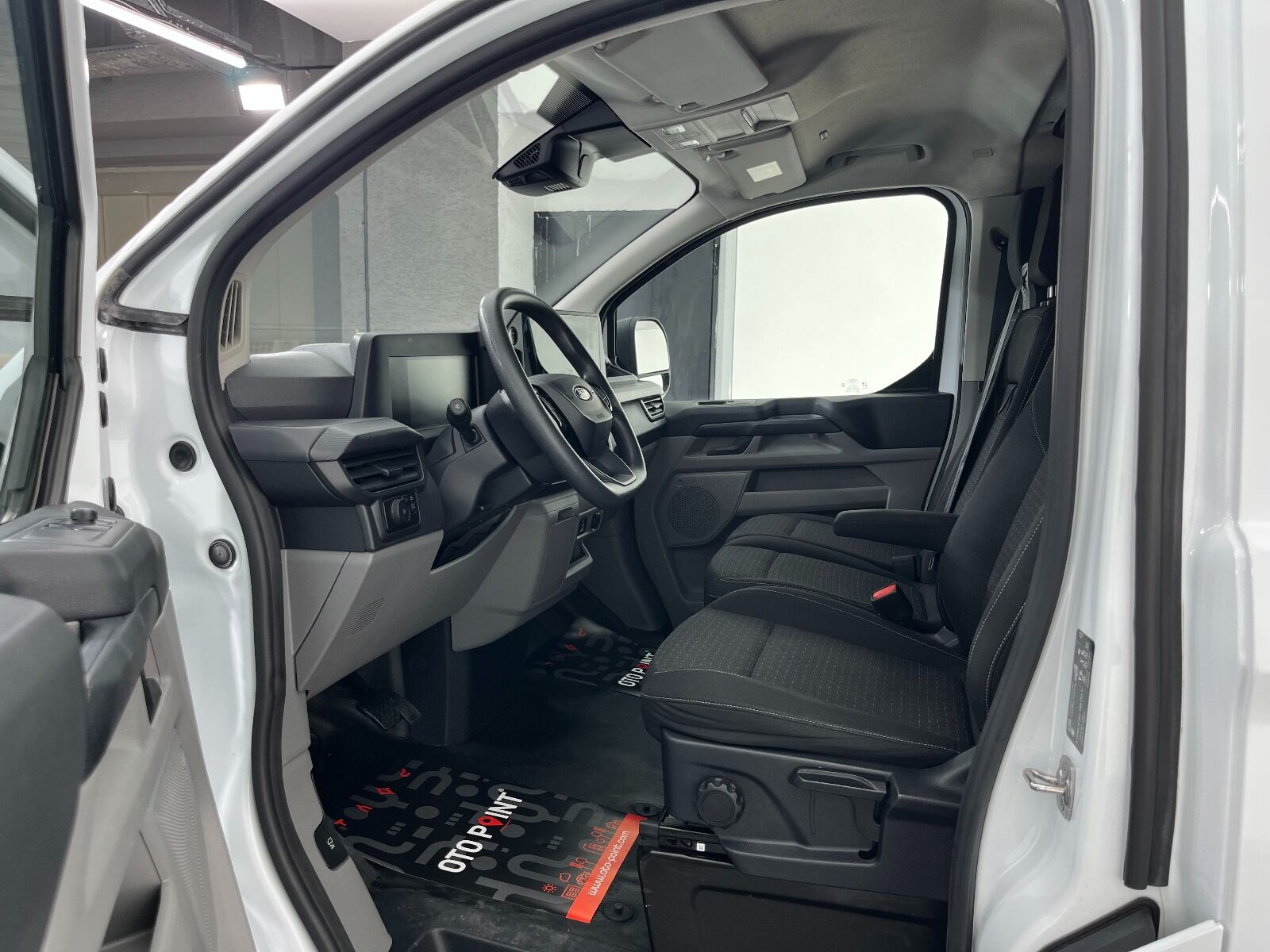 Ford Transit Custom Van 2.0 EcoBlue Upgrade 320 S Deluxe Otomatik - 2023 - Detay