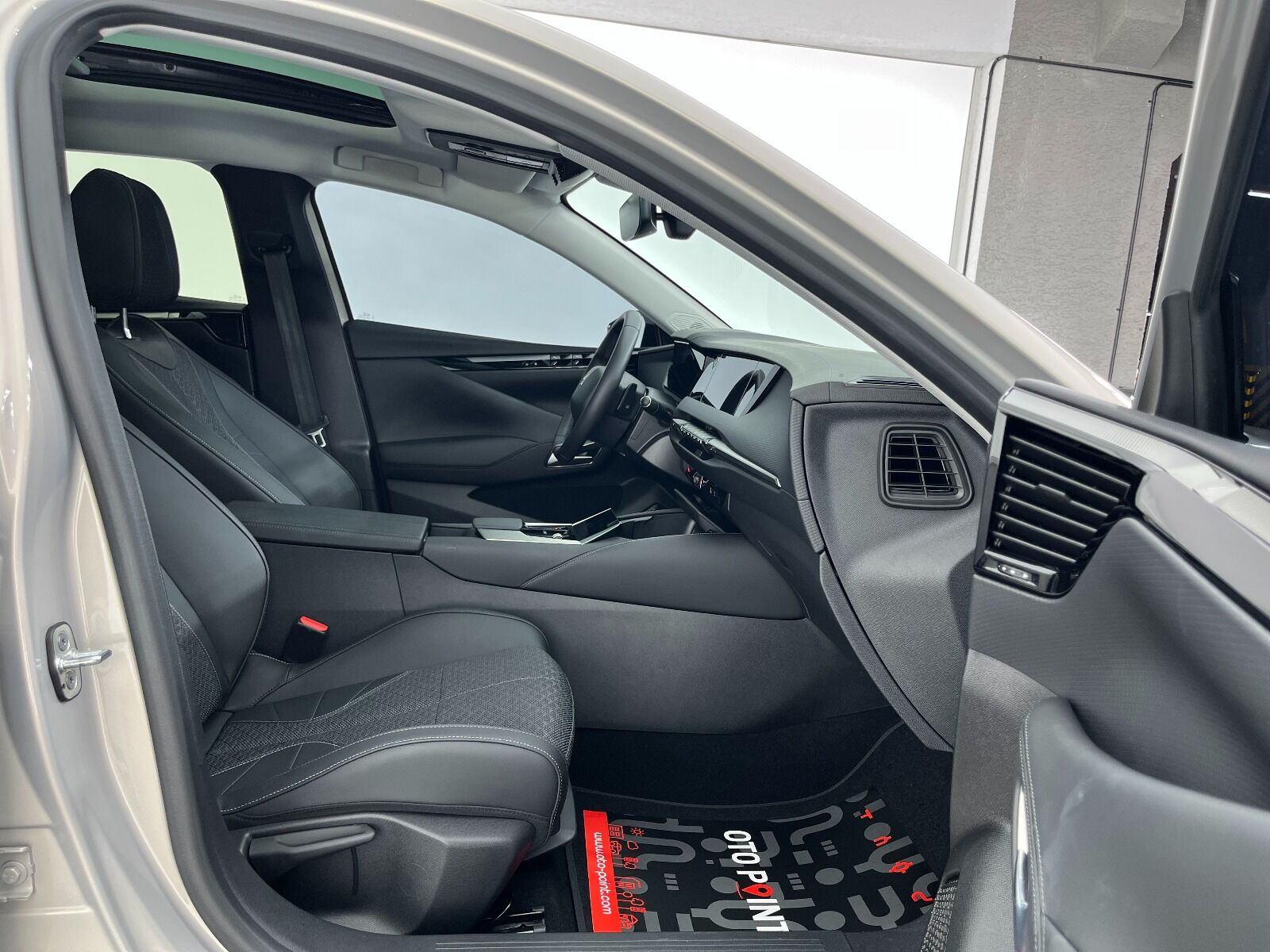 DS Automobiles DS 4 DS4 1.5 BlueHDi Pallas - 2024 - Detay
