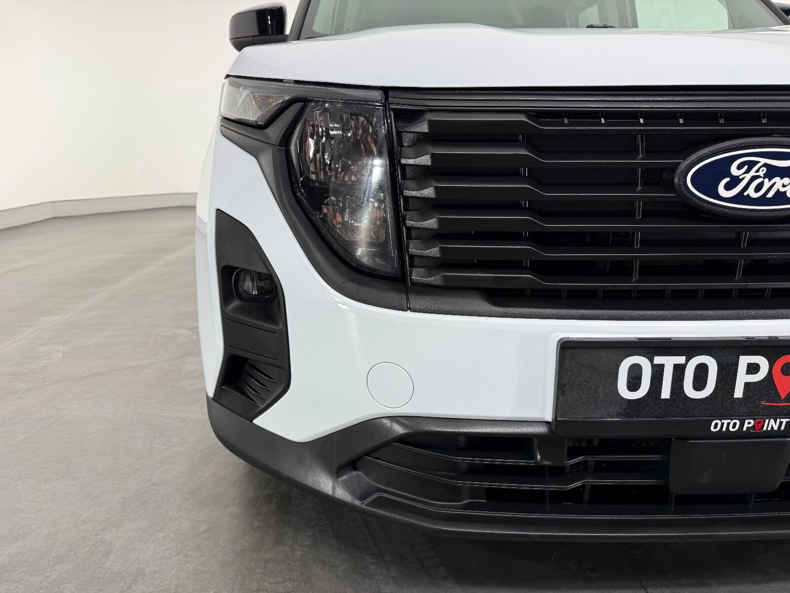 Ford Tourneo Courier 1.0 EcoBoost Deluxe - 2025 - Detay