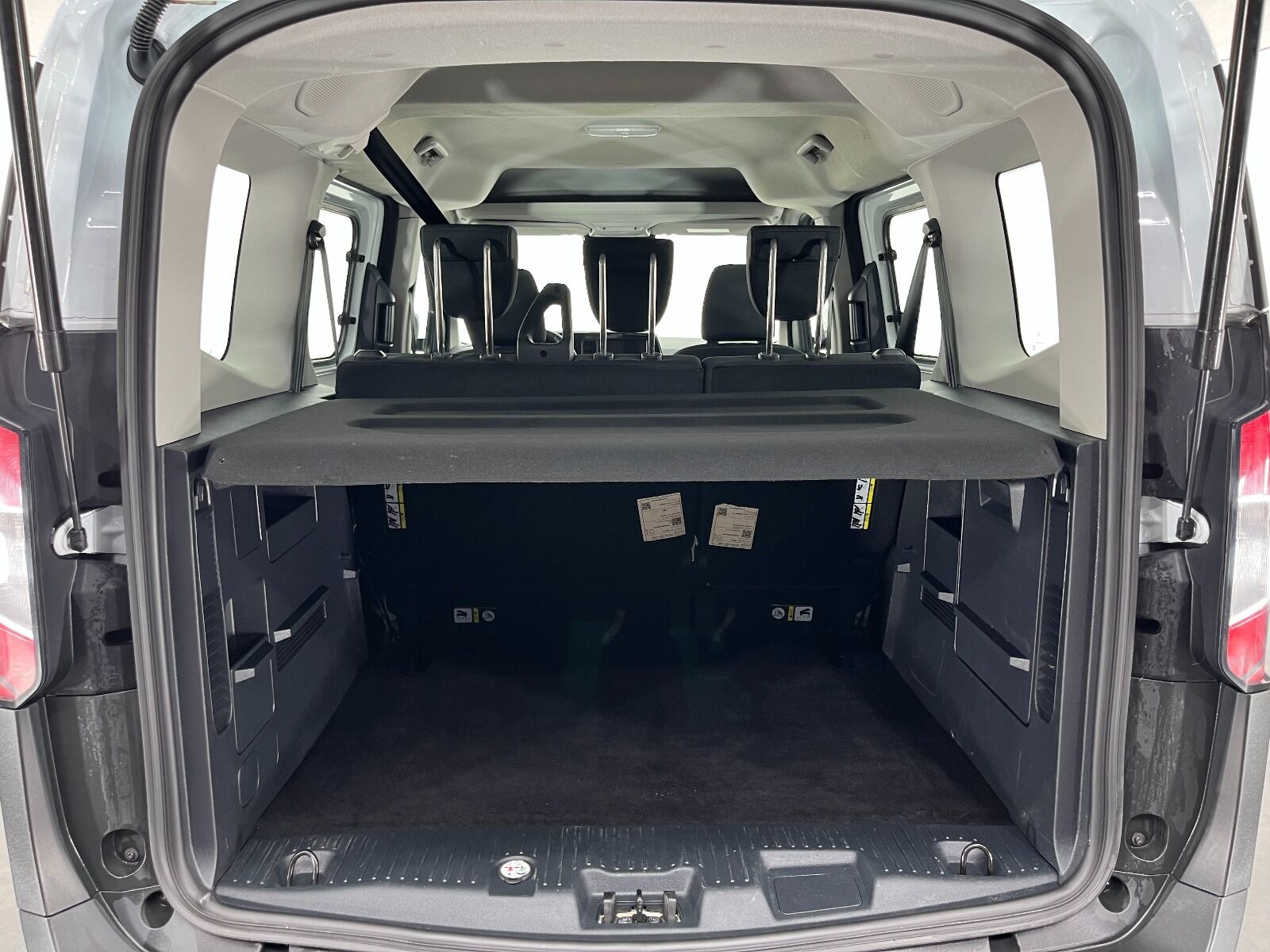 Ford Tourneo Courier Kombi 1.5 EcoBlue Deluxe - 2024 - Detay