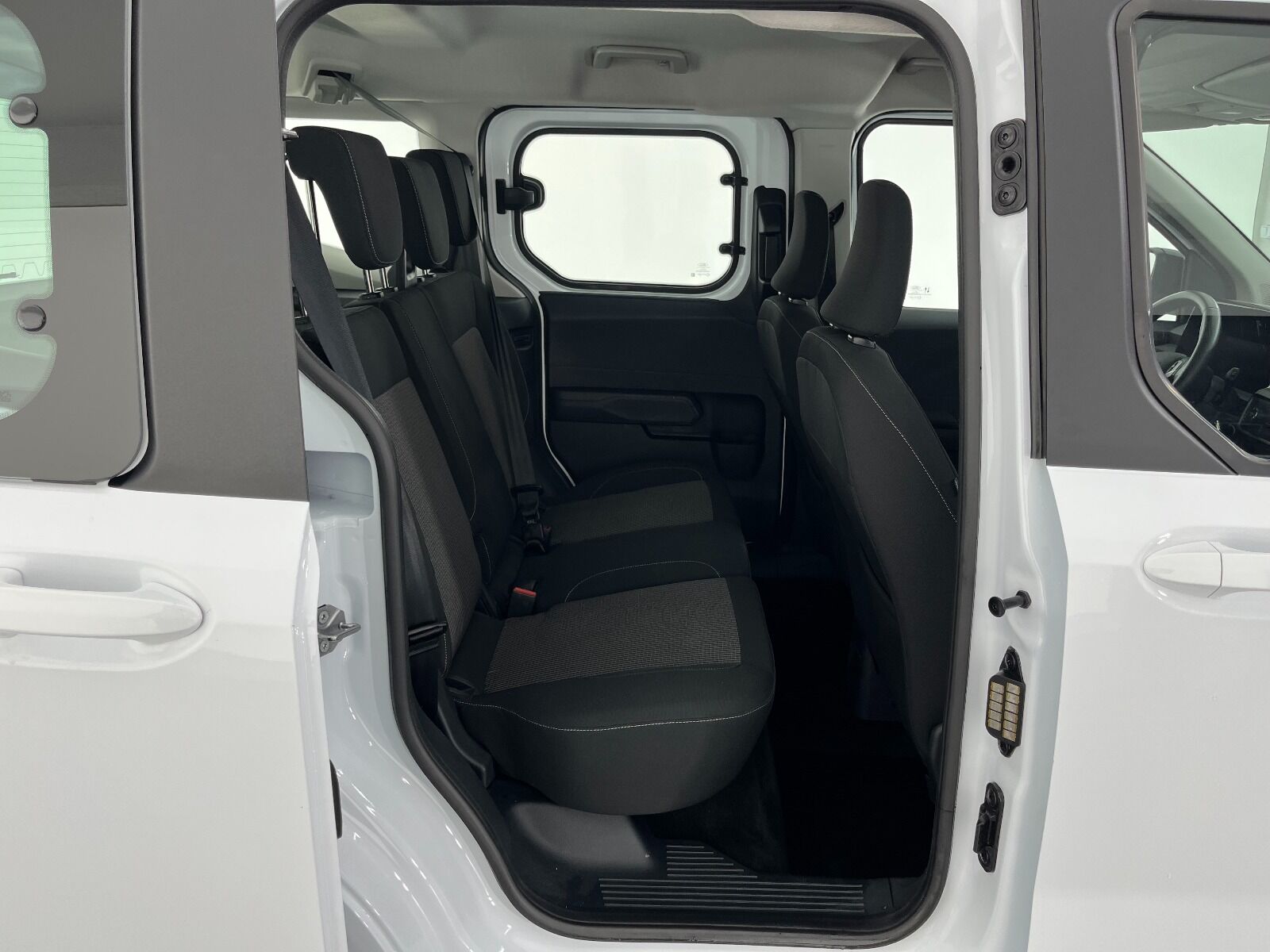 Ford Tourneo Courier Kombi 1.5 EcoBlue Deluxe - 2024 - Detay