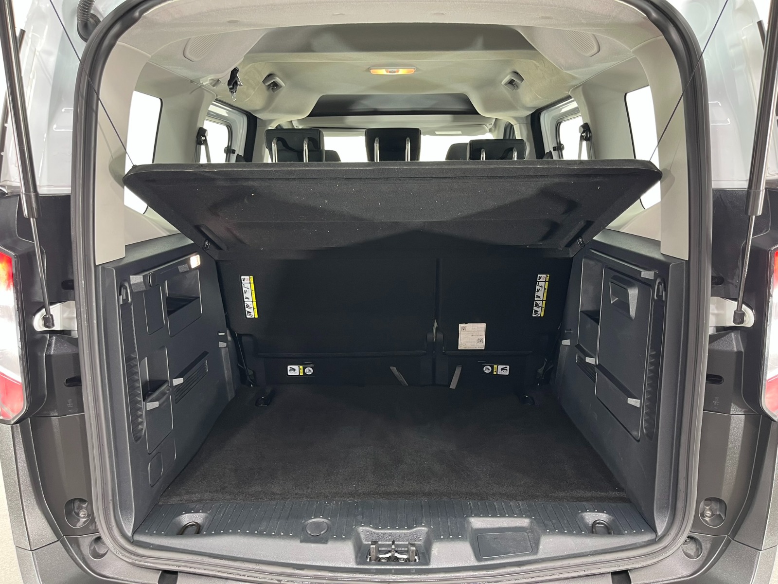 Ford Tourneo Courier Kombi 1.5 EcoBlue Deluxe - 2024 - Detay