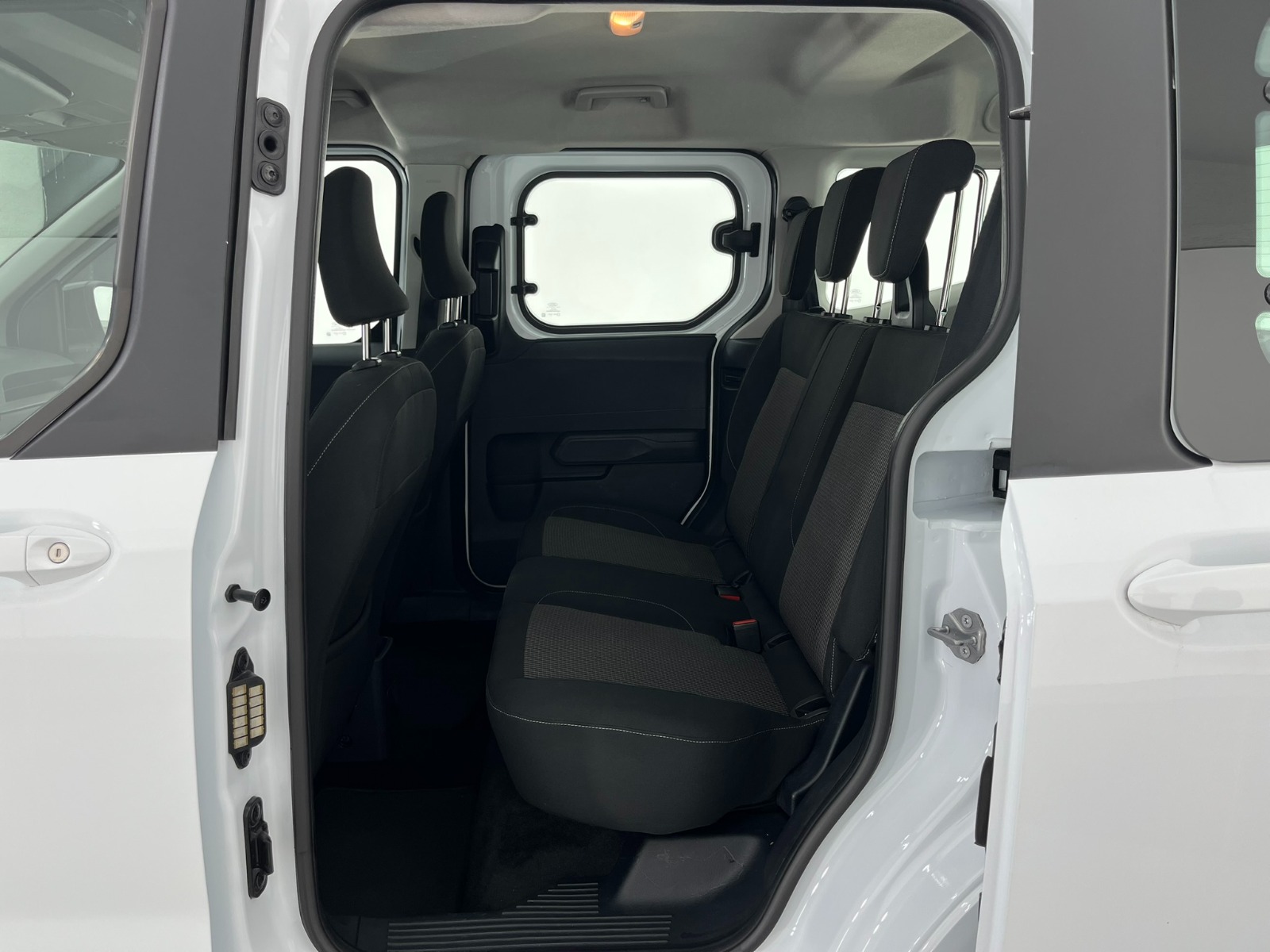 Ford Tourneo Courier Kombi 1.5 EcoBlue Deluxe - 2024 - Detay