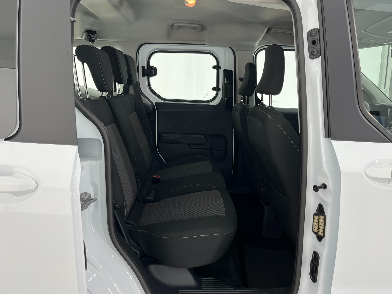 Ford Tourneo Courier Kombi 1.5 EcoBlue Deluxe - 2024 - Detay