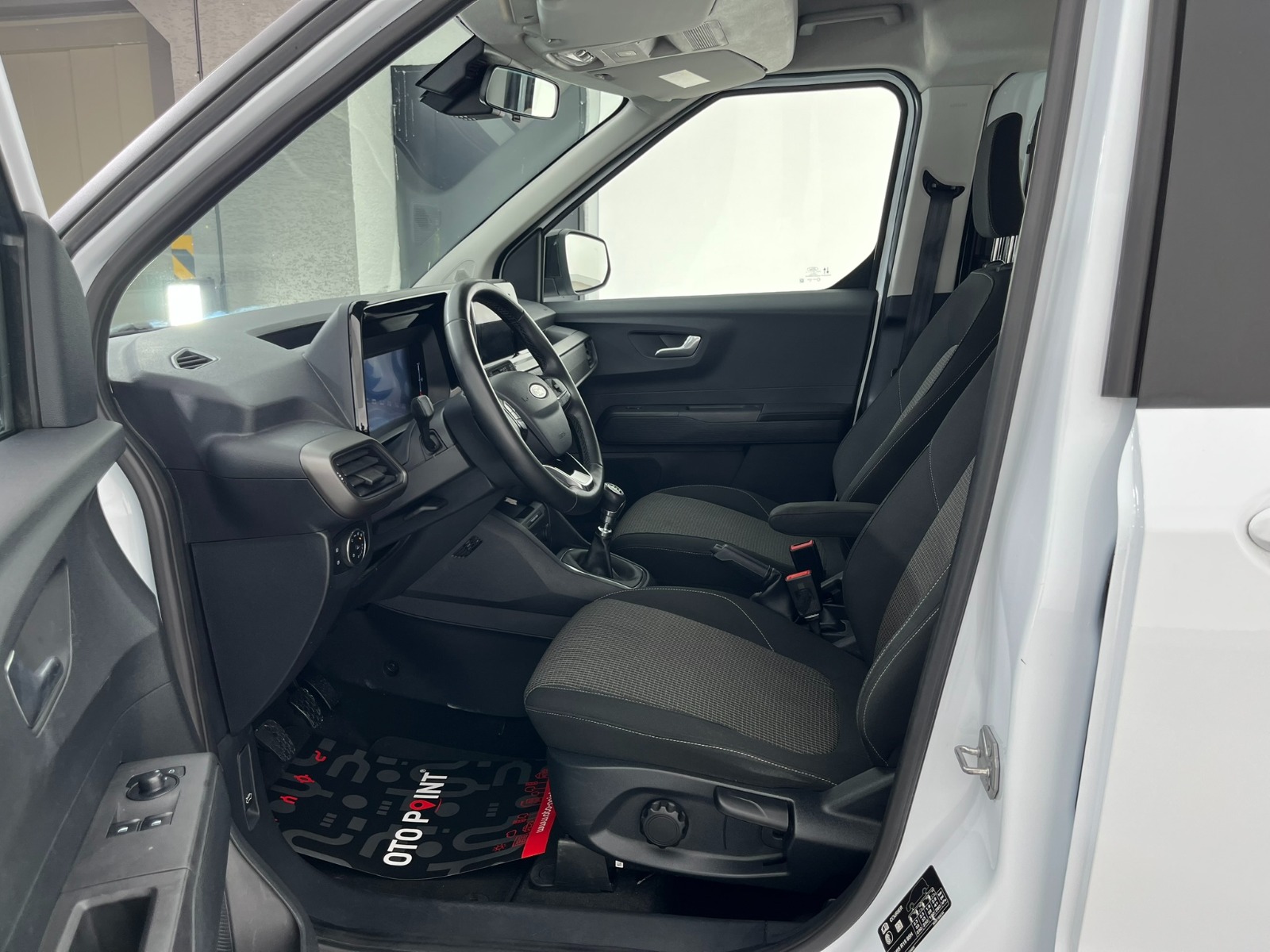 Ford Tourneo Courier Kombi 1.5 EcoBlue Deluxe - 2024 - Detay