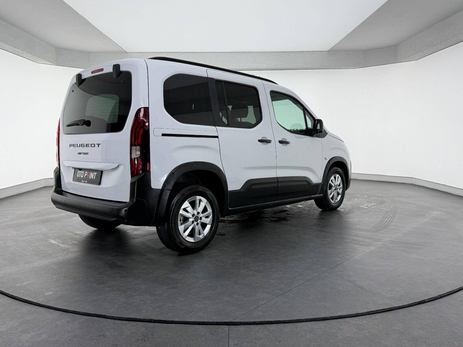 Peugeot Rifter 1.5 BlueHDI Allure EAT8 - 2025 - Detay