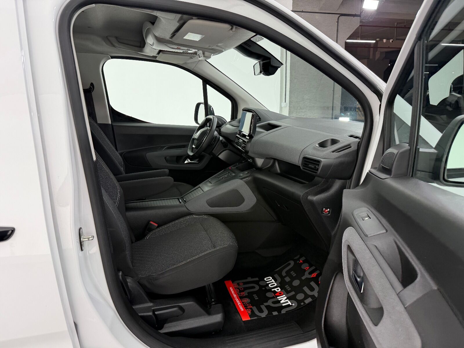 Peugeot Rifter 1.5 BlueHDI Allure EAT8 - 2025 - Detay