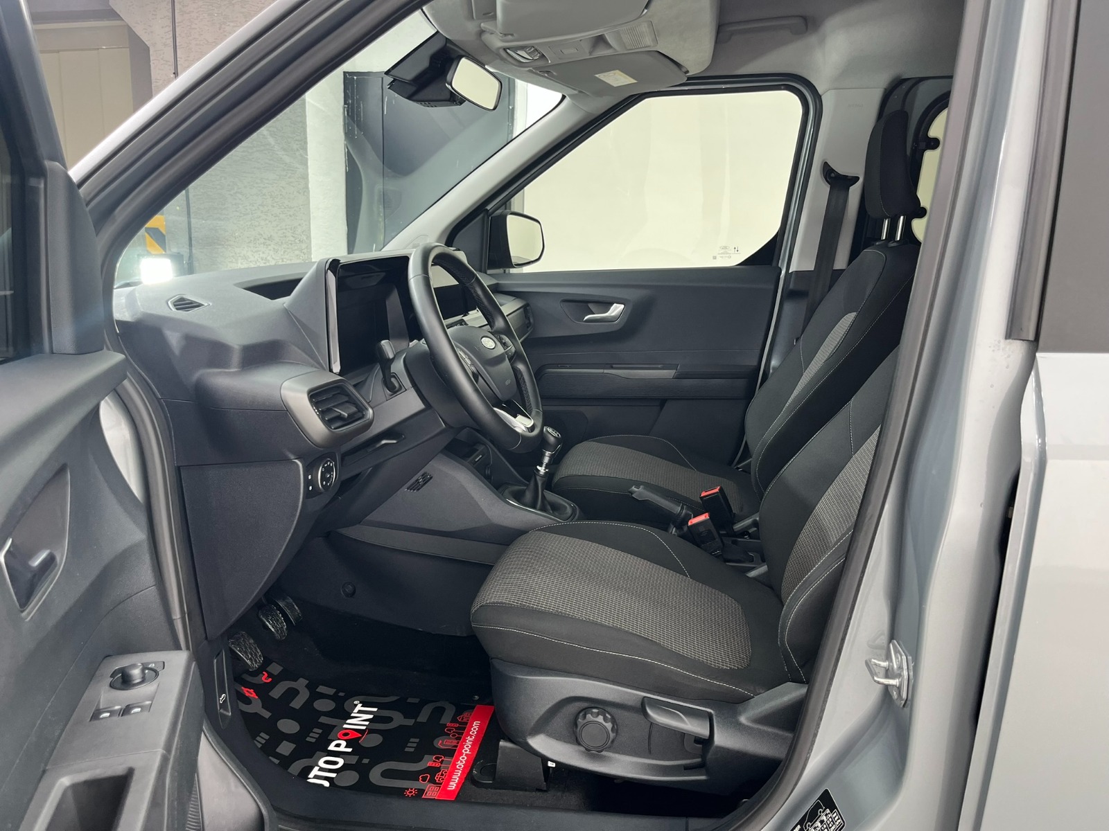 Ford Tourneo Courier Kombi 1.5 EcoBlue Deluxe - 2024 - Detay