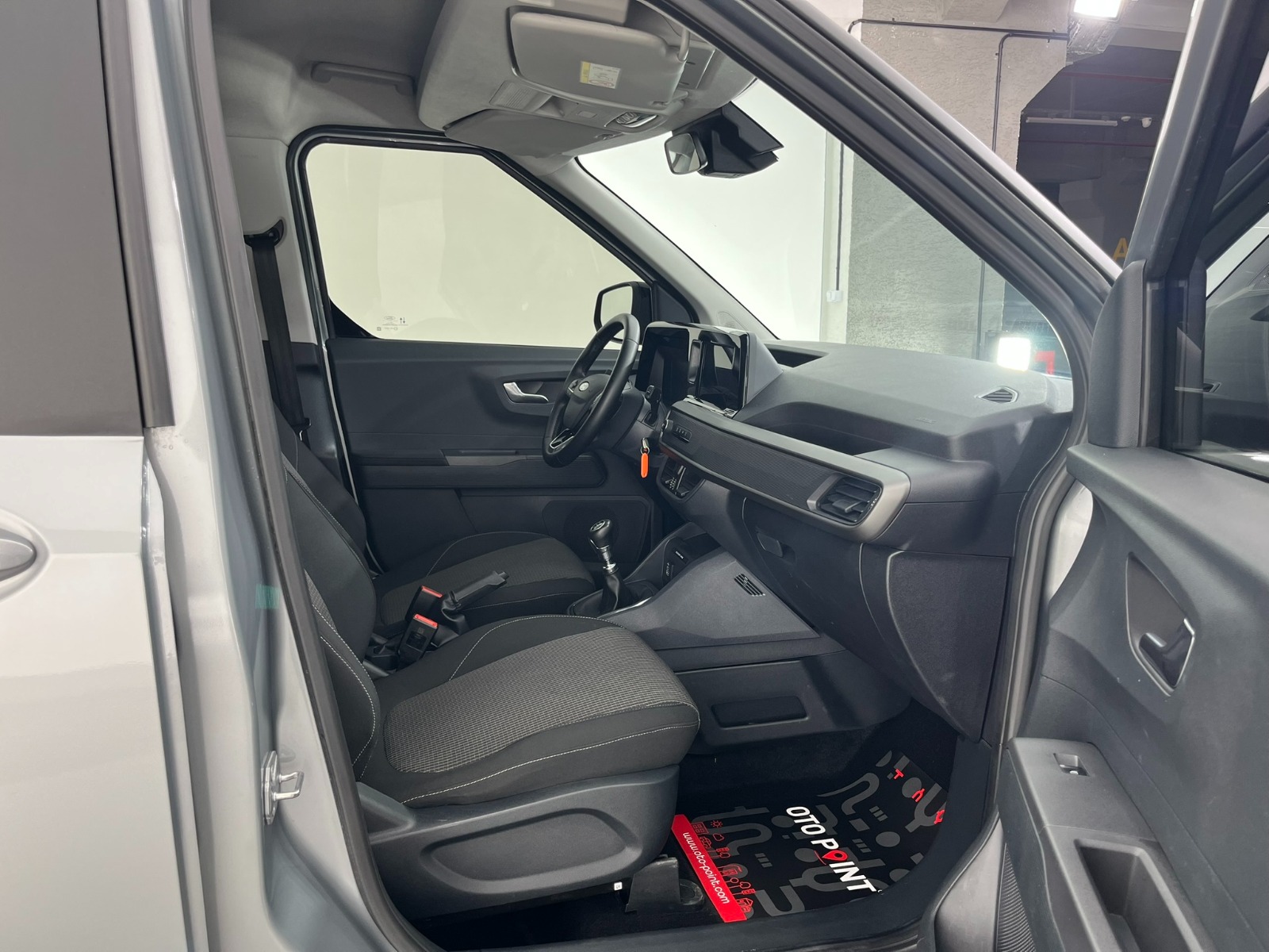 Ford Tourneo Courier Kombi 1.5 EcoBlue Deluxe - 2024 - Detay