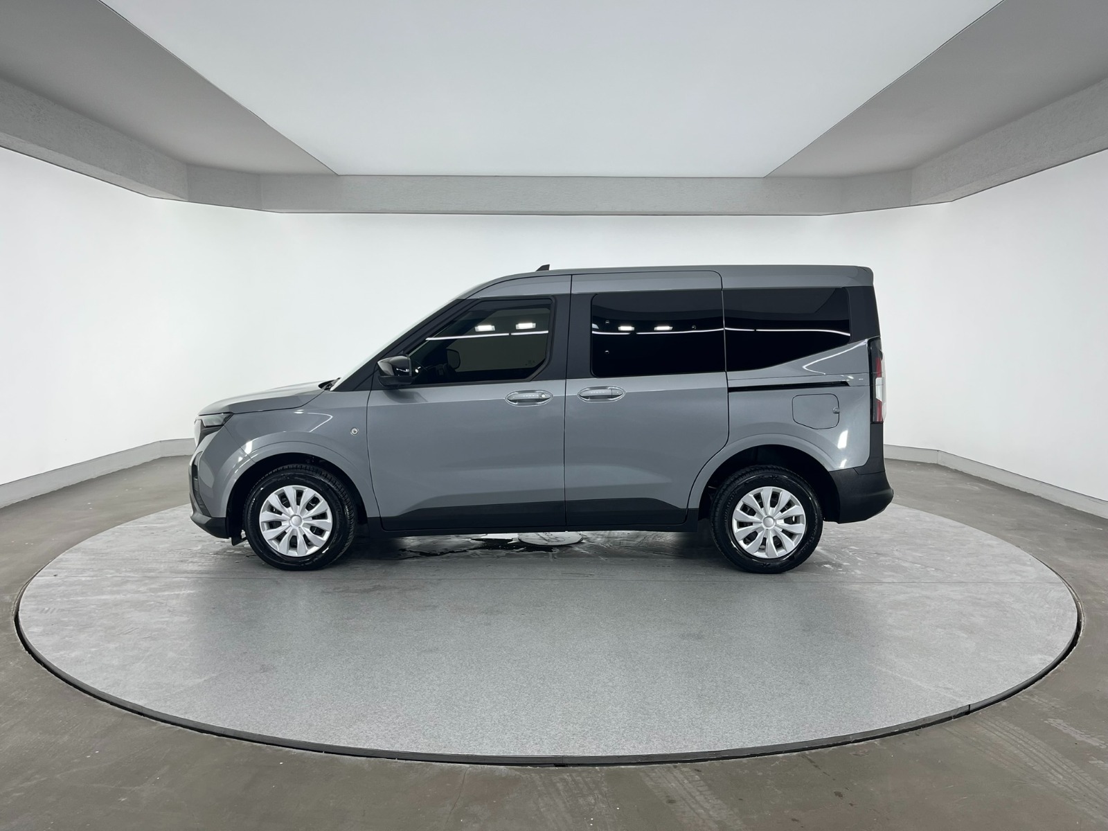 Ford Tourneo Courier Kombi 1.5 EcoBlue Deluxe - 2024 - Detay