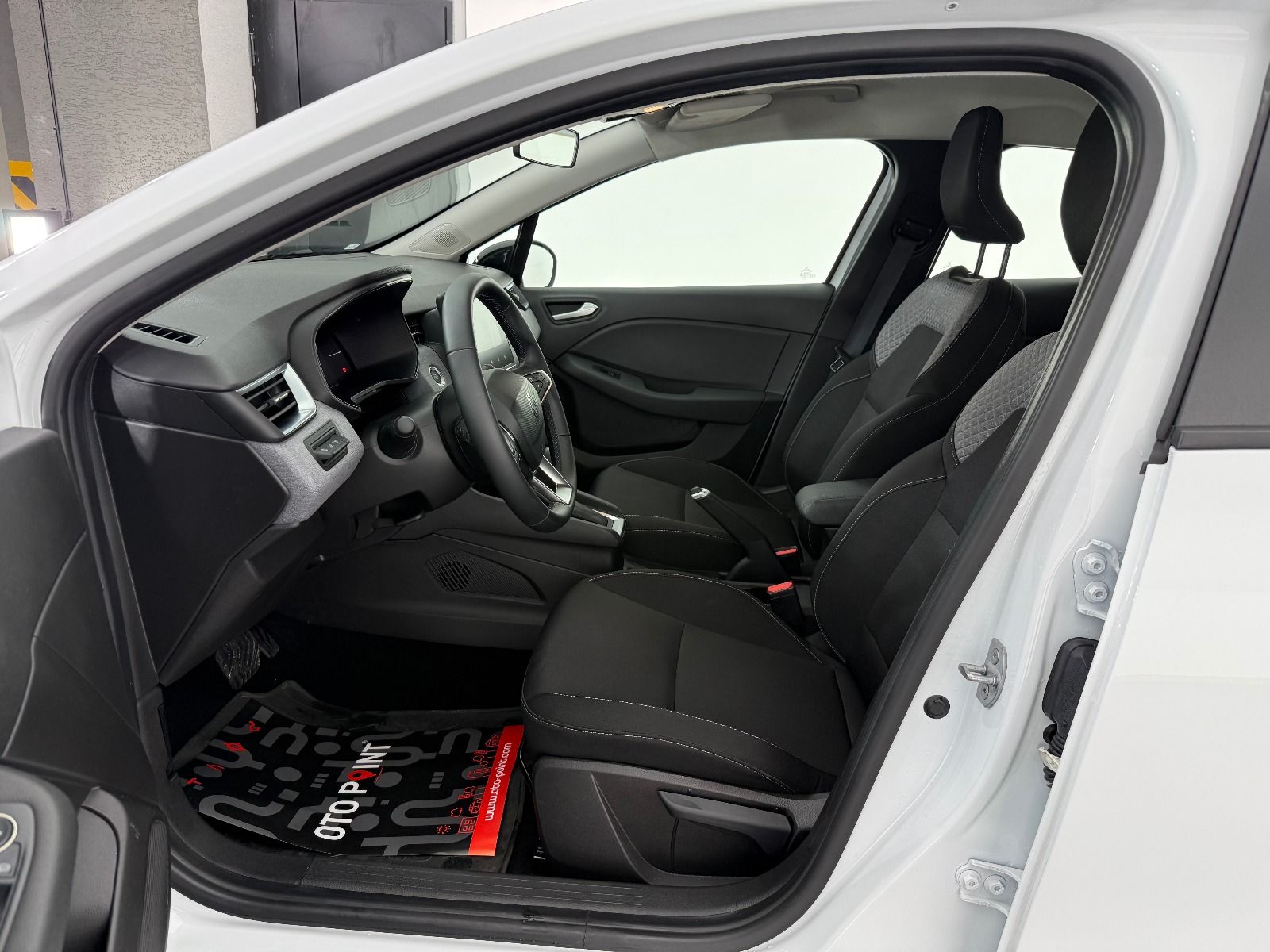 Renault Clio 1.0 TCE Evolution X-Tronic - 2026 - Detay