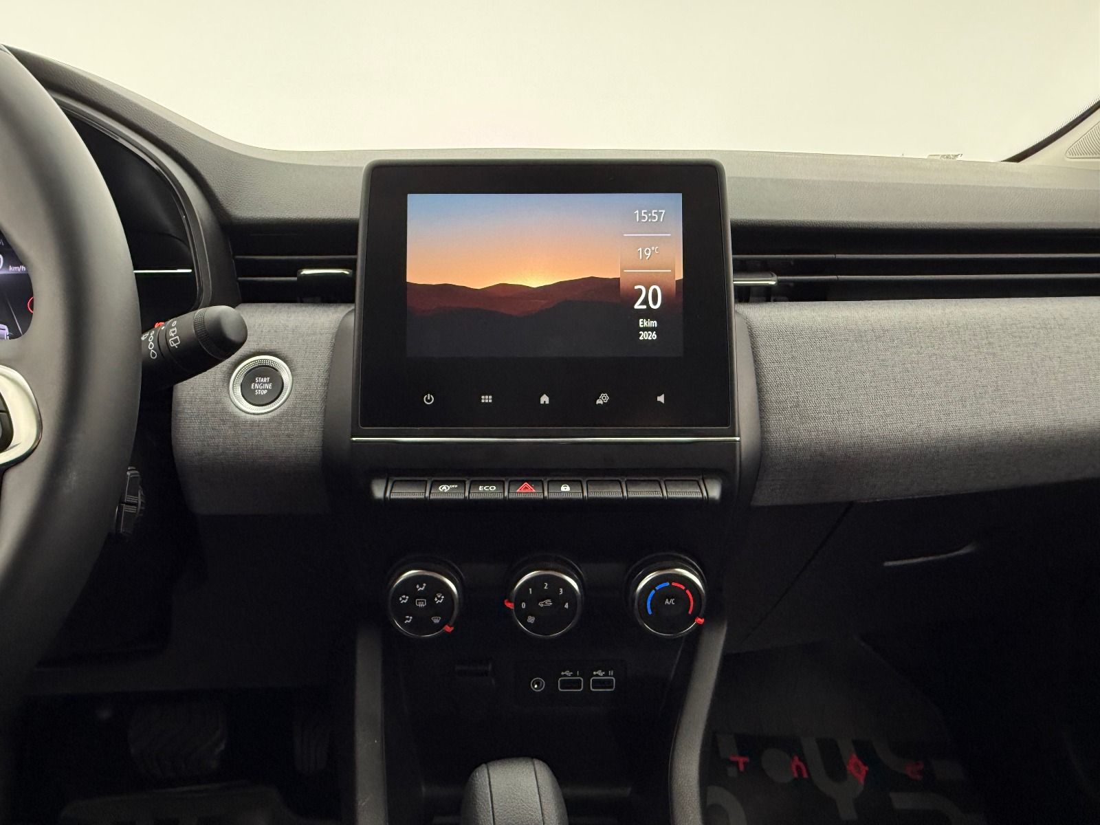 Renault Clio 1.0 TCE Evolution X-Tronic - 2026 - Detay