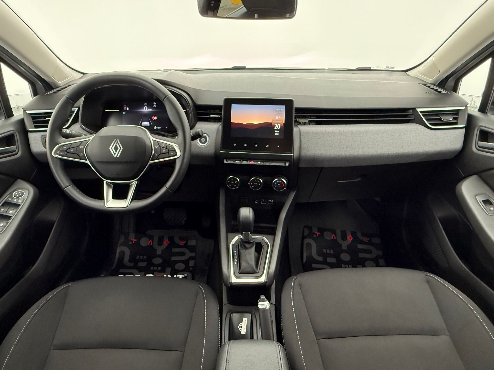 Renault Clio 1.0 TCE Evolution X-Tronic - 2026 - Detay