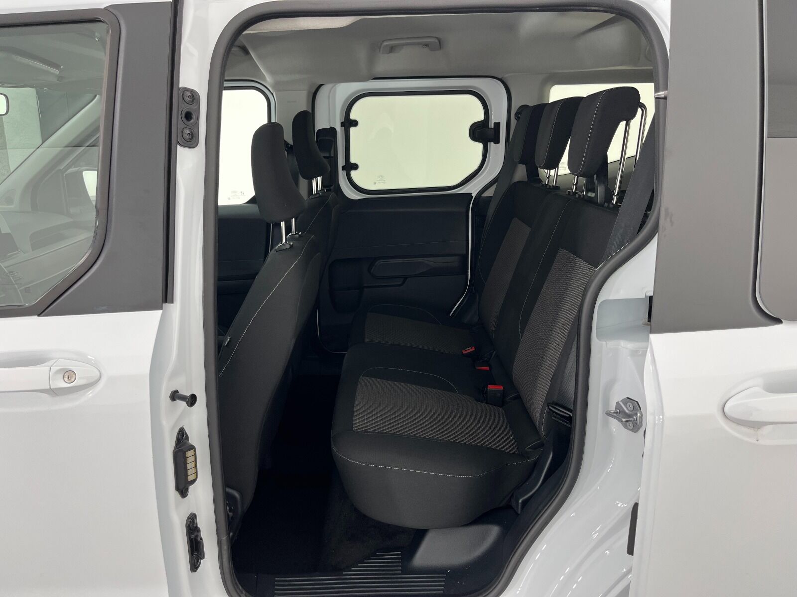 Ford Tourneo Courier Kombi 1.5 EcoBlue Deluxe - 2025 - Detay