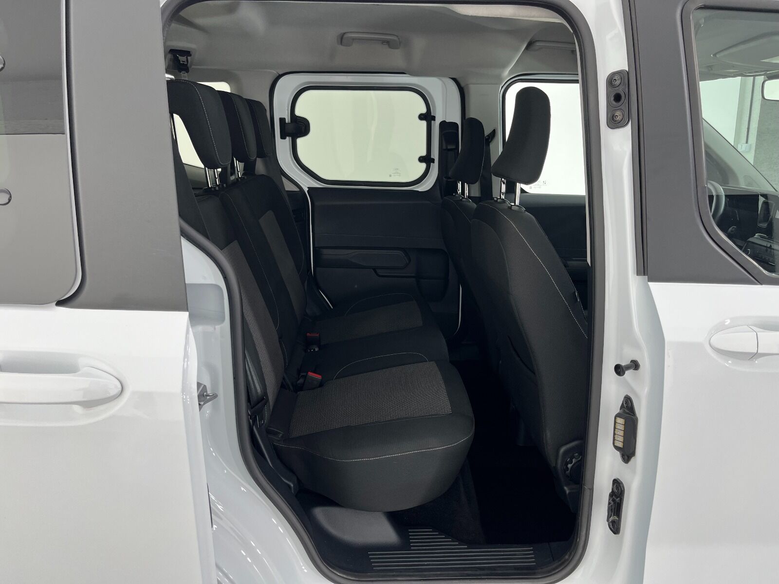 Ford Tourneo Courier Kombi 1.5 EcoBlue Deluxe - 2025 - Detay