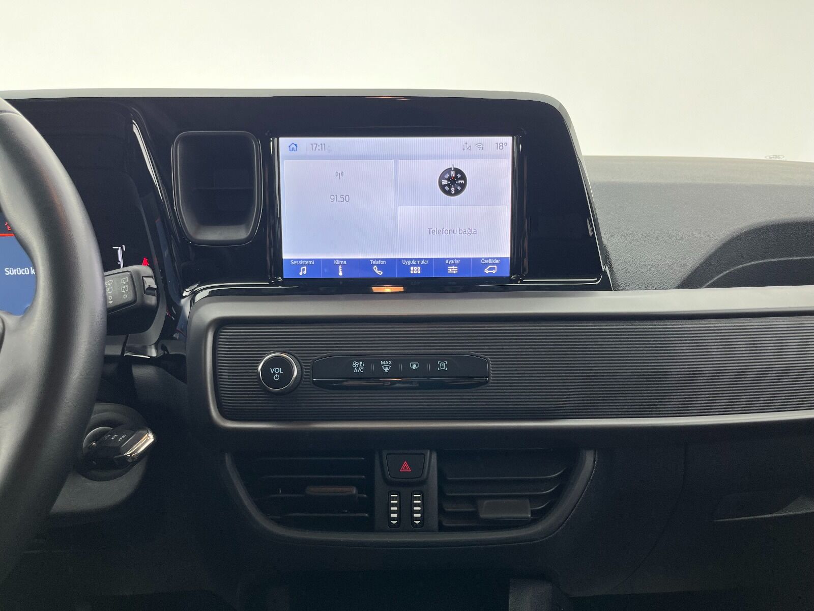 Ford Tourneo Courier Kombi 1.5 EcoBlue Deluxe - 2025 - Detay