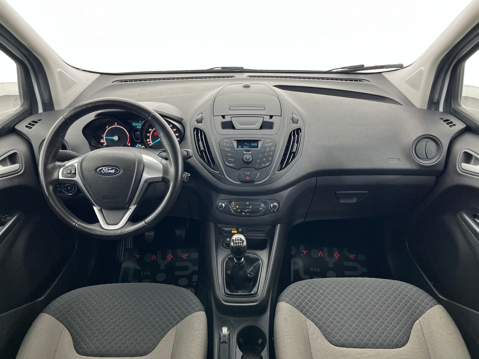 Ford Tourneo Courier 1.5 TDCI Deluxe - 2023 - Detay