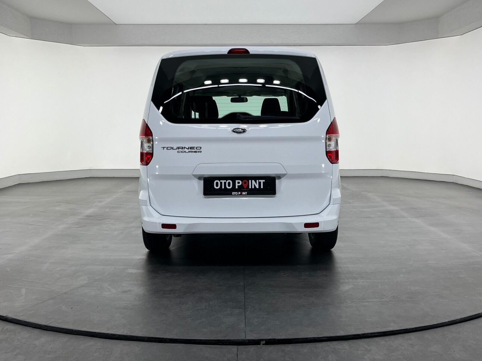 Ford Tourneo Courier 1.5 TDCI Deluxe - 2023 - Detay