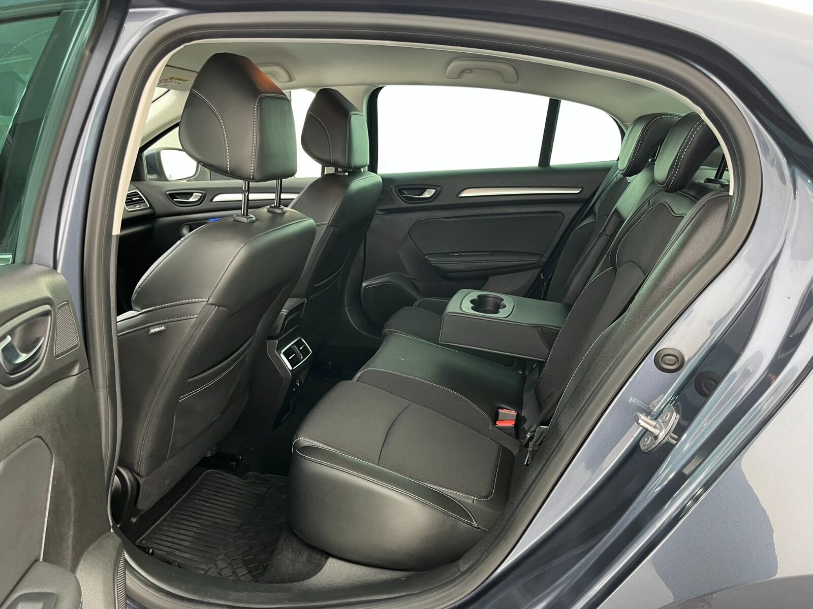 Renault Megane Sedan 1.3 TCe Icon EDC - 2025 - Detay