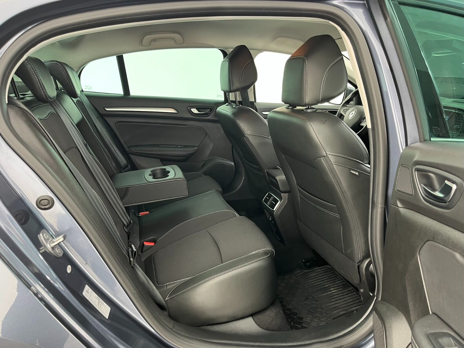 Renault Megane Sedan 1.3 TCe Icon EDC - 2025 - Detay