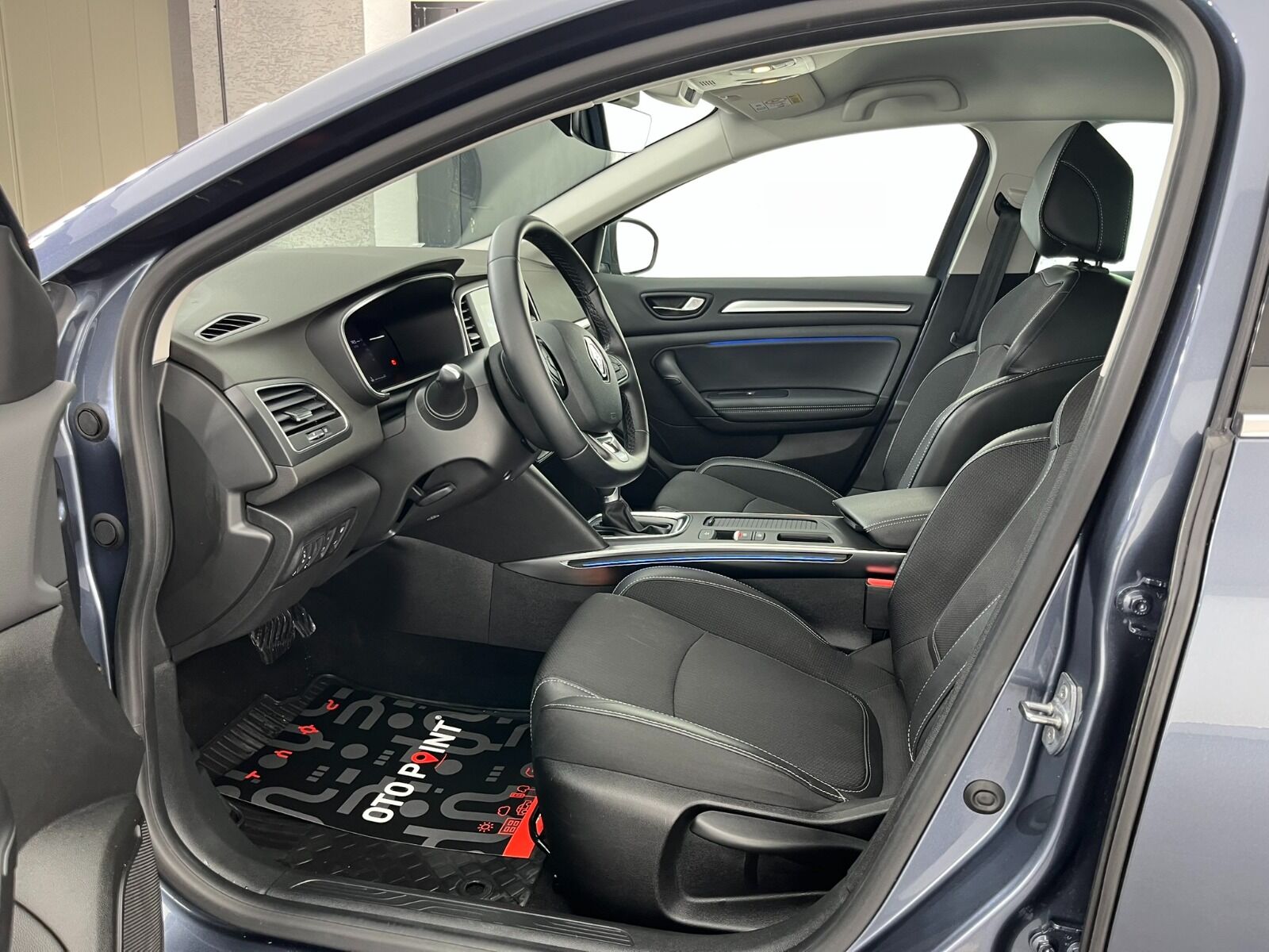 Renault Megane Sedan 1.3 TCe Icon EDC - 2025 - Detay