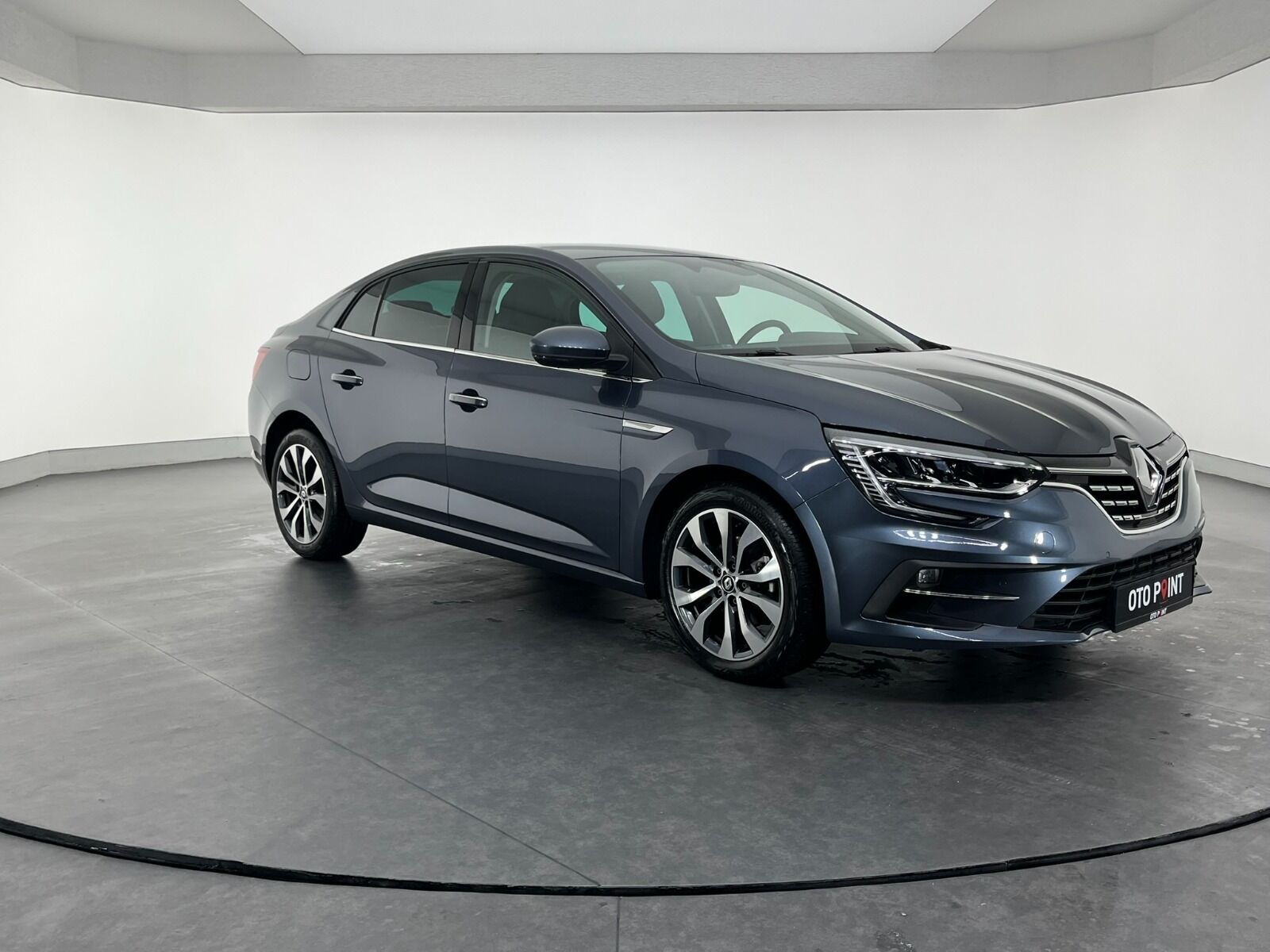 Renault Megane Sedan 1.3 TCe Icon EDC - 2025 - Detay