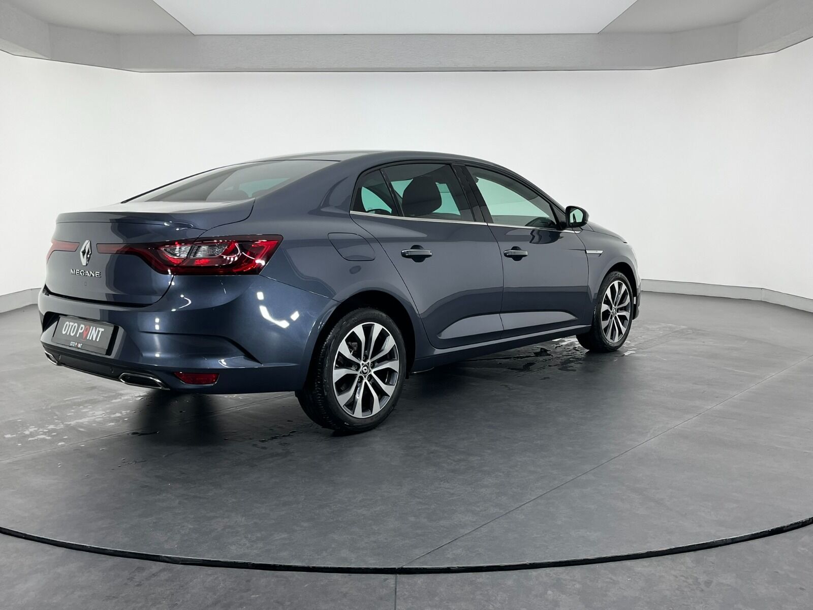 Renault Megane Sedan 1.3 TCe Icon EDC - 2025 - Detay