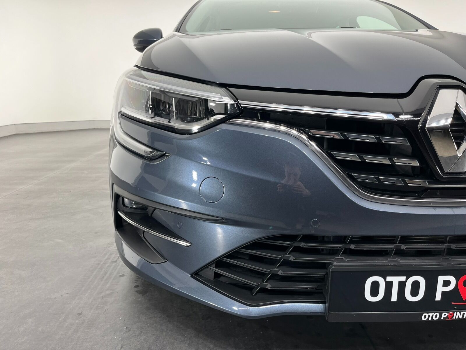 Renault Megane Sedan 1.3 TCe Icon EDC - 2025 - Detay