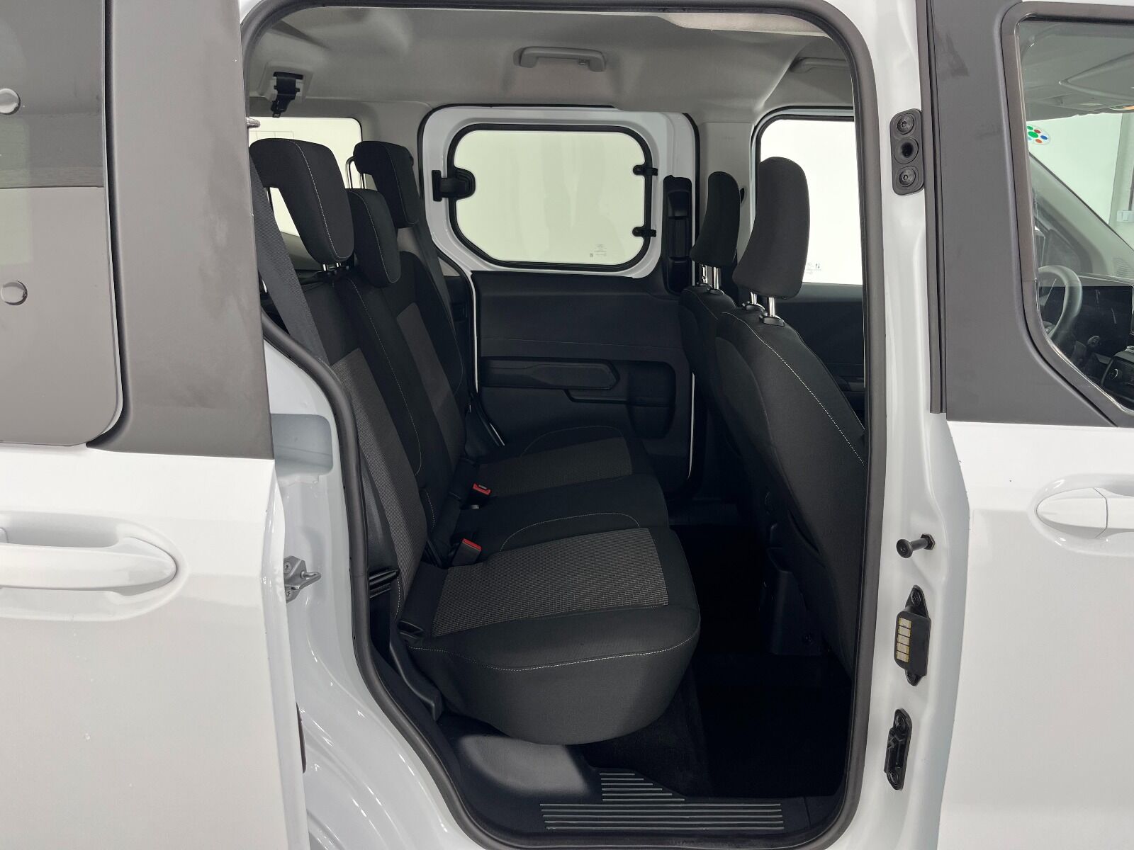 Ford Tourneo Courier Kombi 1.5 EcoBlue Deluxe - 2025 - Detay