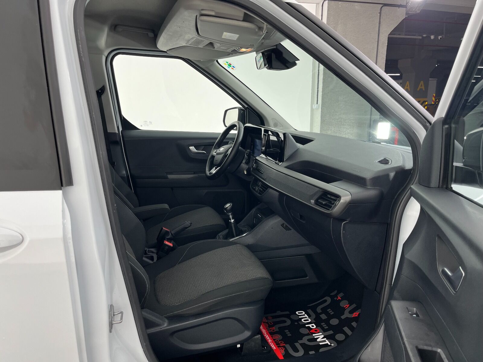 Ford Tourneo Courier Kombi 1.5 EcoBlue Deluxe - 2025 - Detay