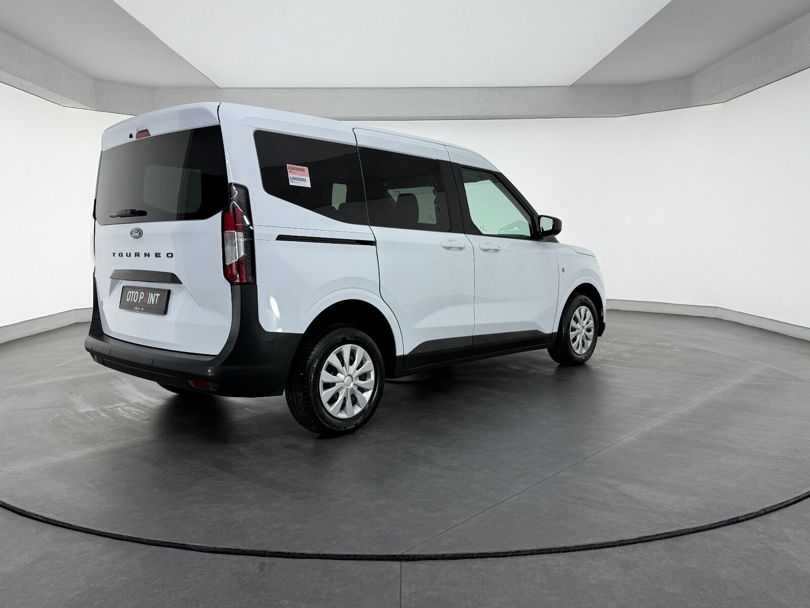 Ford Tourneo Courier 1.0 EcoBoost Deluxe - 2025 - Detay