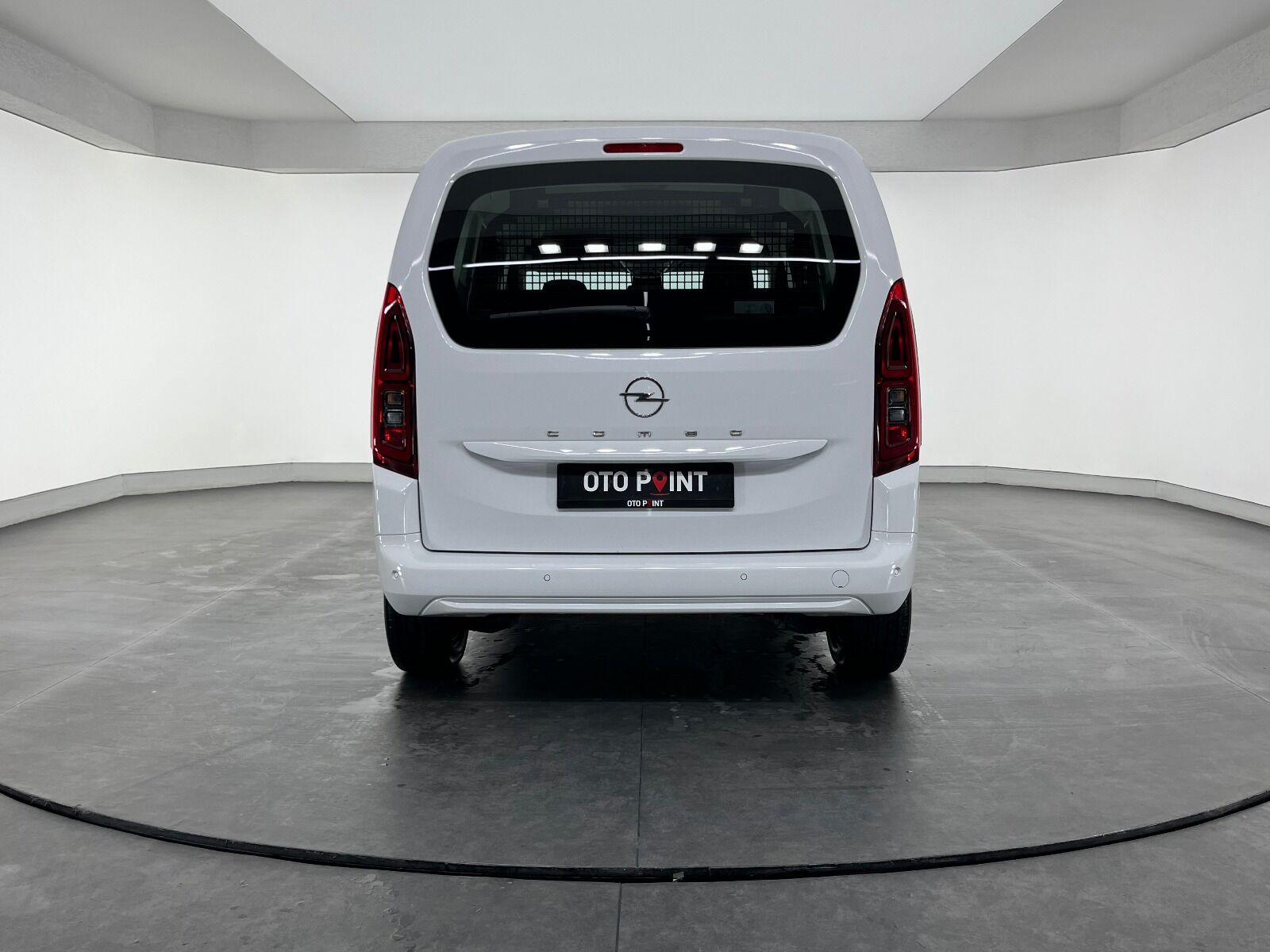 Opel Combo 1.5 D Essential - 2025 - Detay