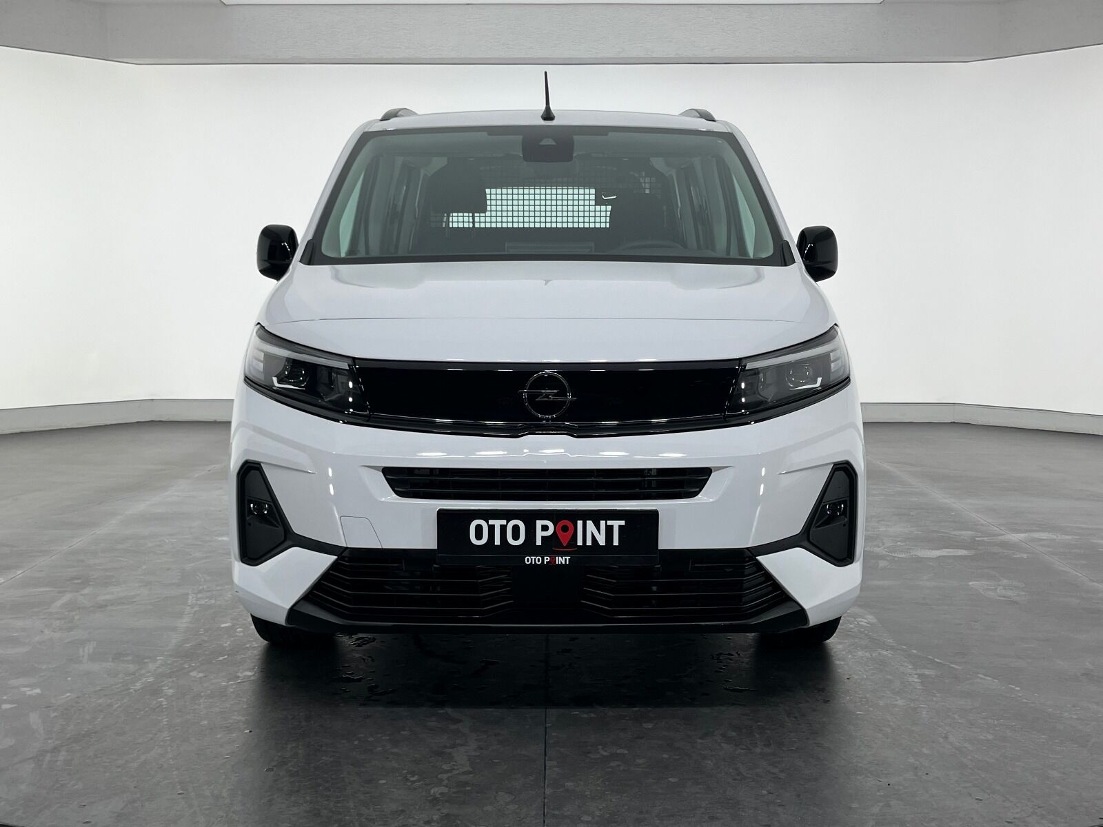 Opel Combo 1.5 D Essential - 2025