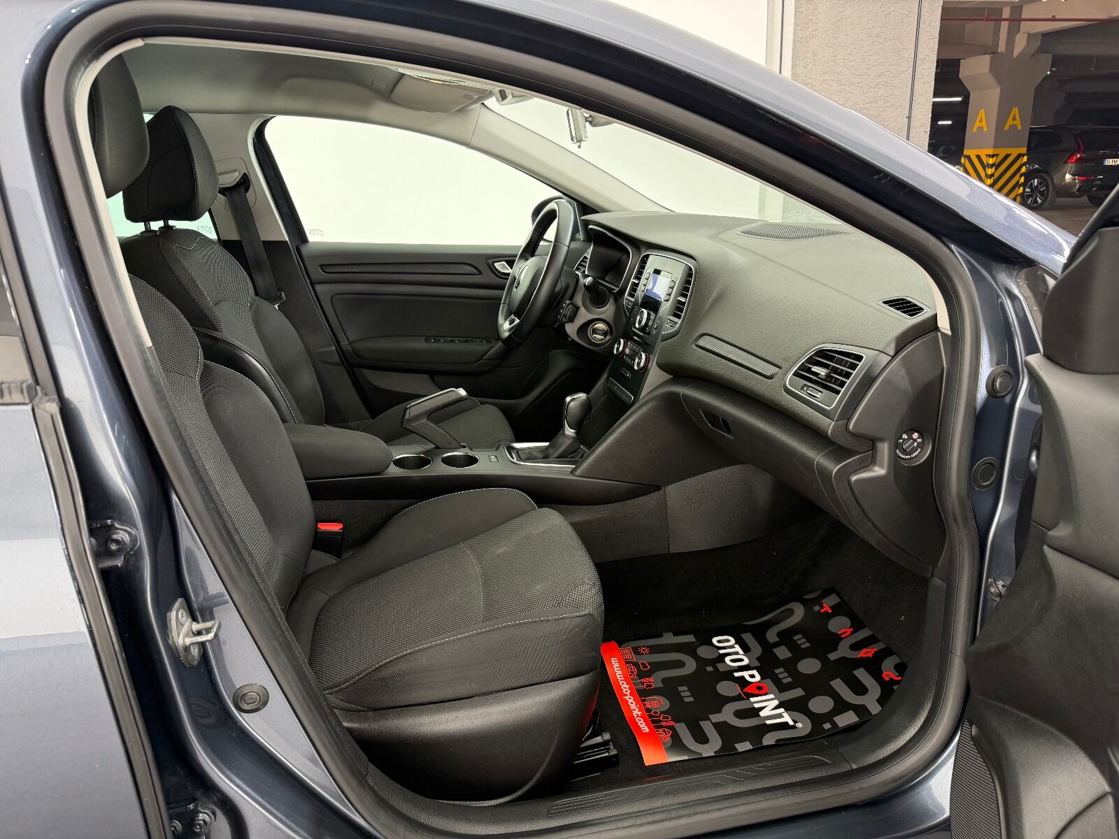 Renault Megane Sedan 1.3 TCe Joy EDC - 2022 - Detay